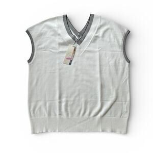 NWT Boutique Brand Dokotoo Women's White Sweater Vest Size XL NEW